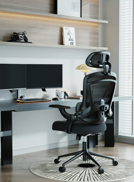 ЕРГОНОМИЧЕН СТОЛ ELORA ЧЕРЕН